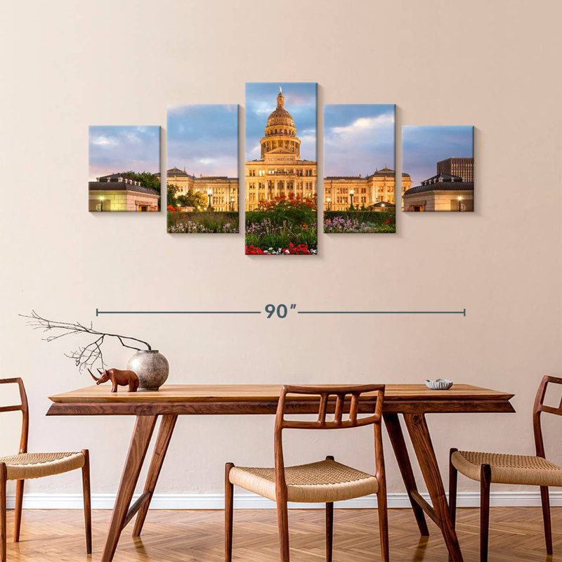 Blooming Texas State Capitol, H 42 po x l 92 po