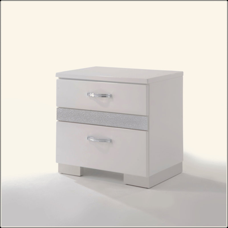 Table de chevet avec finition blanche brillante et 3 tiroirs