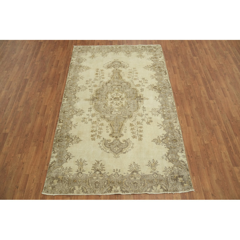 Tapis magnifiquement conçu 5 x 9