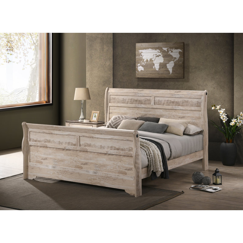 Amareona Piece Bedroom Set, Queen