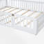 Lit plateforme double en bois avec garde-corps-114222881