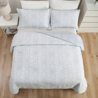 Ensemble de courtepointe d'été brodée 3 pièces avec couvre-lit matelassé à motif de broderie jacquard Marina