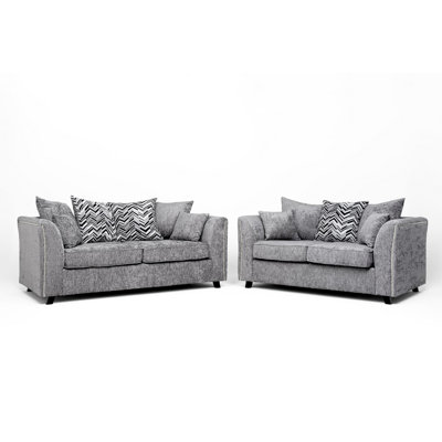Chulmleigh 2 - Piece Living Room Set