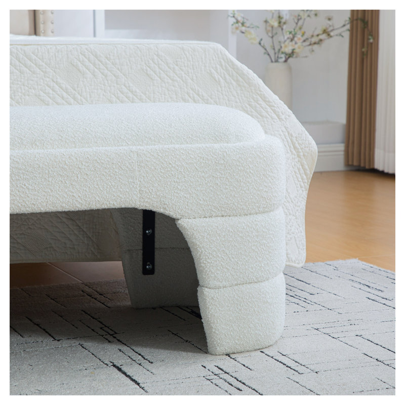 Banc de chambre rembourré blanc de 65 po de large avec repose-pieds de bout pour l'entrée et le salon