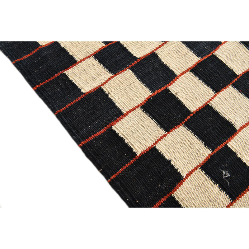Tapis noir et blanc Noe