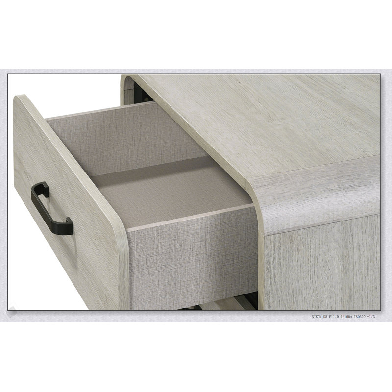 Commode contemporaine à cinq tiroirs en bois avec rangement spacieux et finition blanche antique élégante pour les espaces de vie modernes
