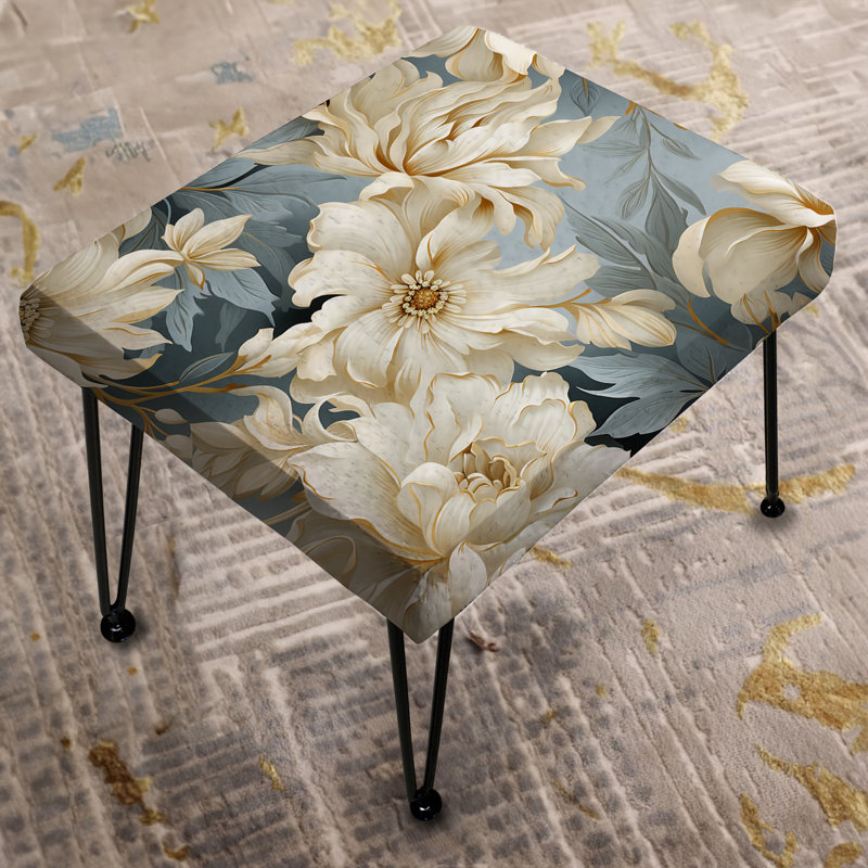 Repose-pieds contemporain à motif victorien I