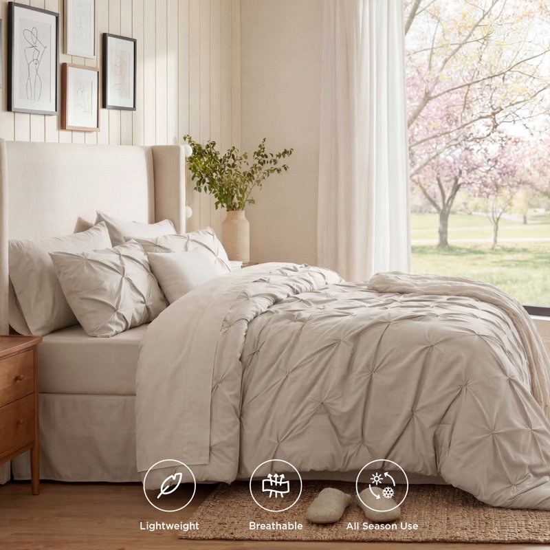 Queen Comforter + 6 Additional Pieces, Beige