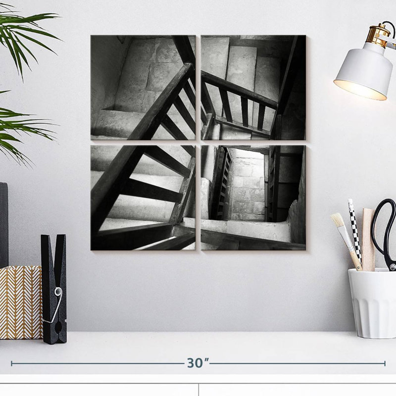 Escalier en colimaçon rétro II, H 18 po x l 18 po