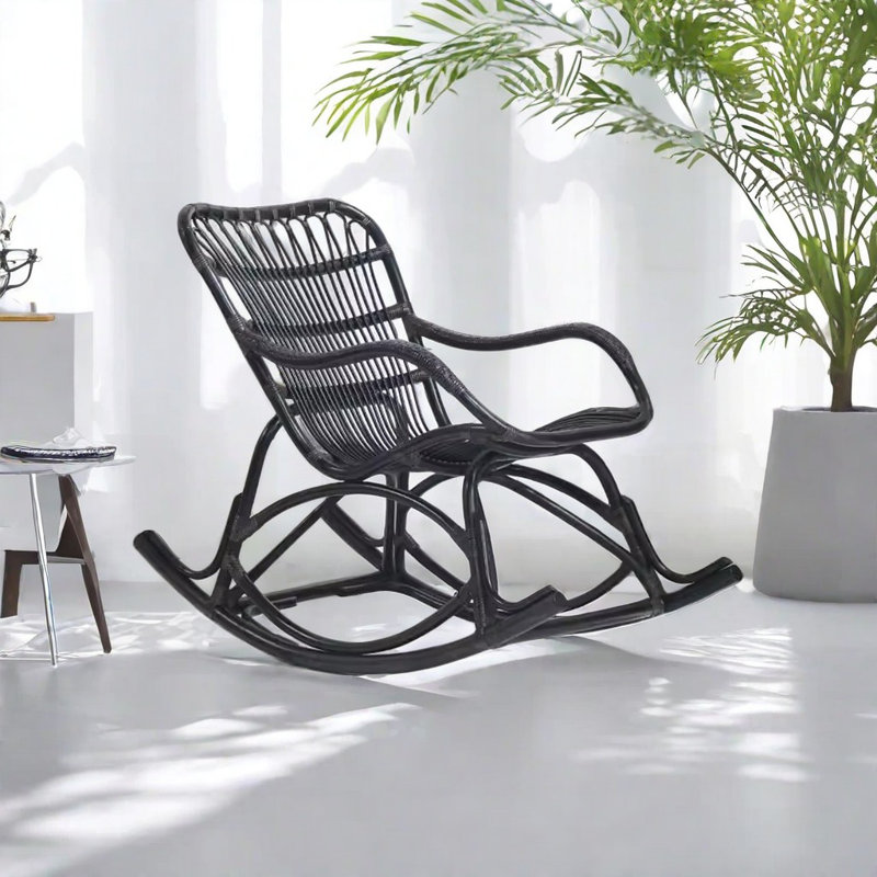 Chaise berçante en bois massif Vintage