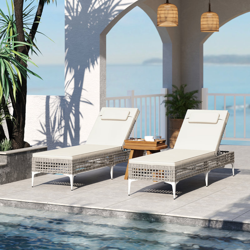194cm Long Single Chaise with Cushions, White
