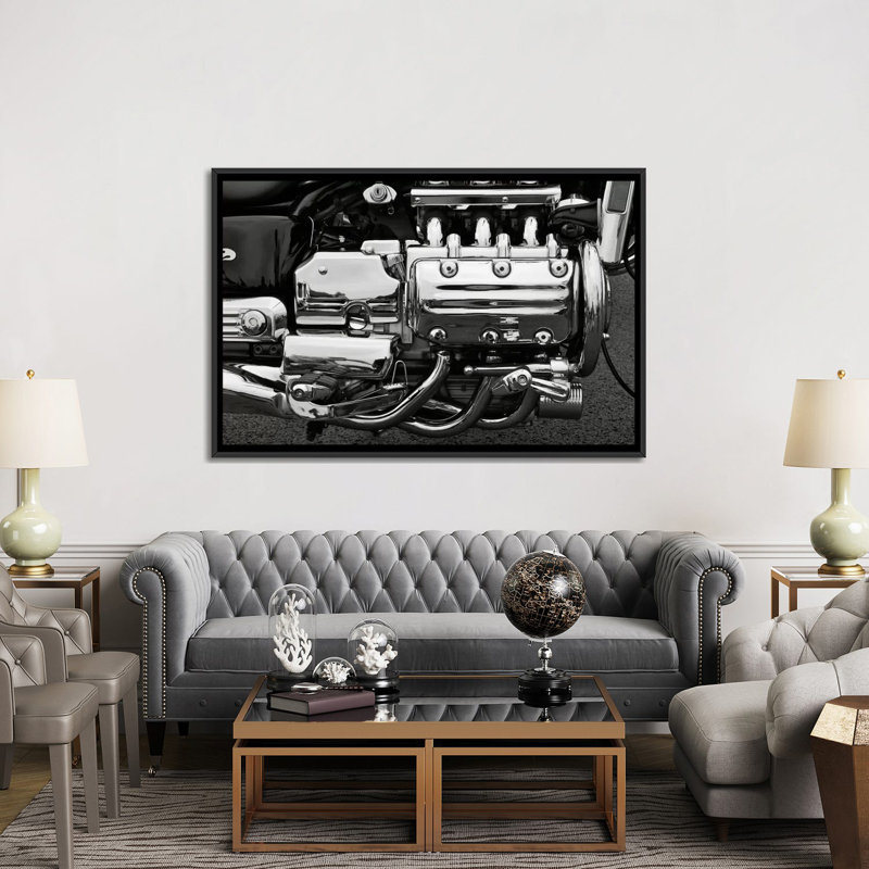 «Engine Grayscale» par Lyall, reproduction de photo sur toile, H 40 po x l 60 po x P 1,5 po, Toile avec cadre noir