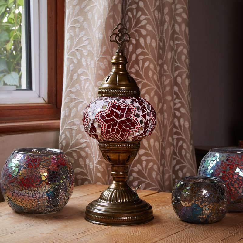 Palmyra Metal Novelty Lamp