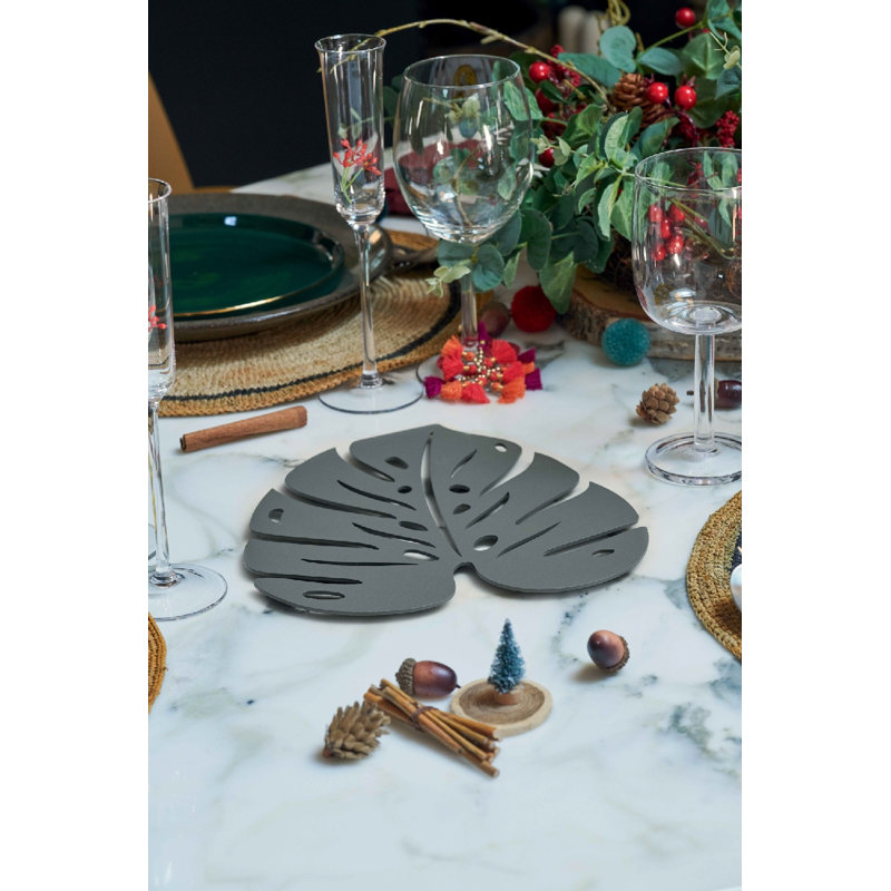 Monstera Trivet, Rosemary