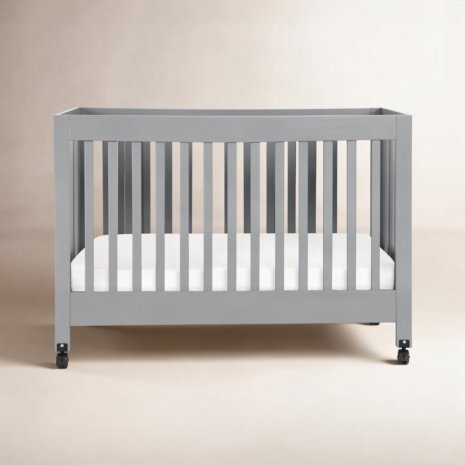 Maki Pine 2-in-1 Convertible Foldable Crib, Gray