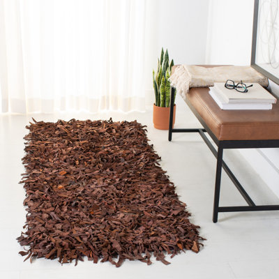 Tapis à poils longs brun cuir Assar