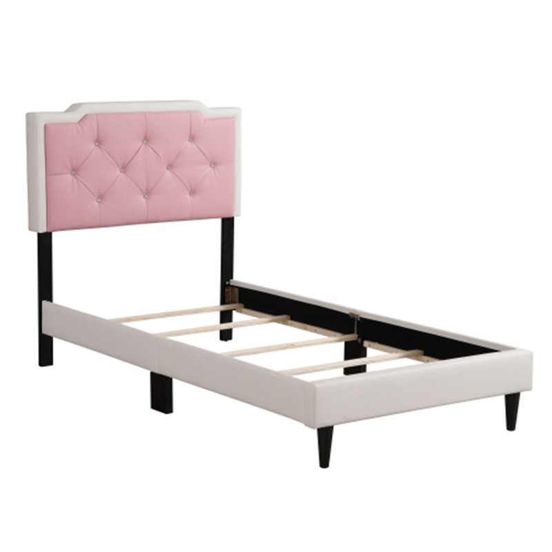 Charmant lit double blanc pour des espaces confortables et accueillants