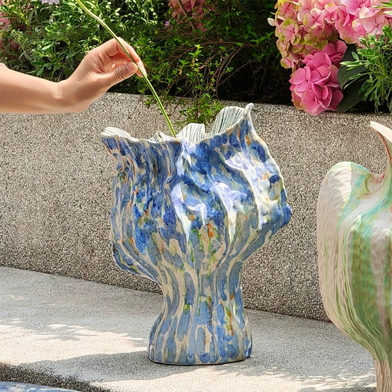 Vase de table en céramique bleu