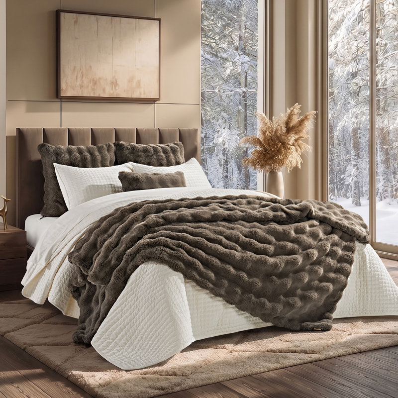 Double-Sided Bubble Faux Fur Throw Blanket, 60"x80", Dark Taupe
