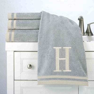 IVR/GLD Monogram Towel Set