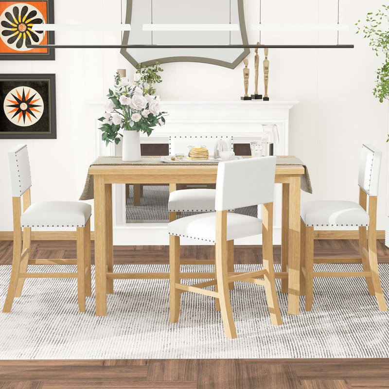 Ensemble repas pour quatre personnes, Naturel