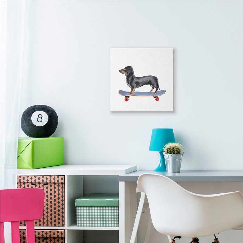 Chien teckel sur planche à roulettes bleue, Toile tendue, H 17 po x l 17 po x P 1,5 po