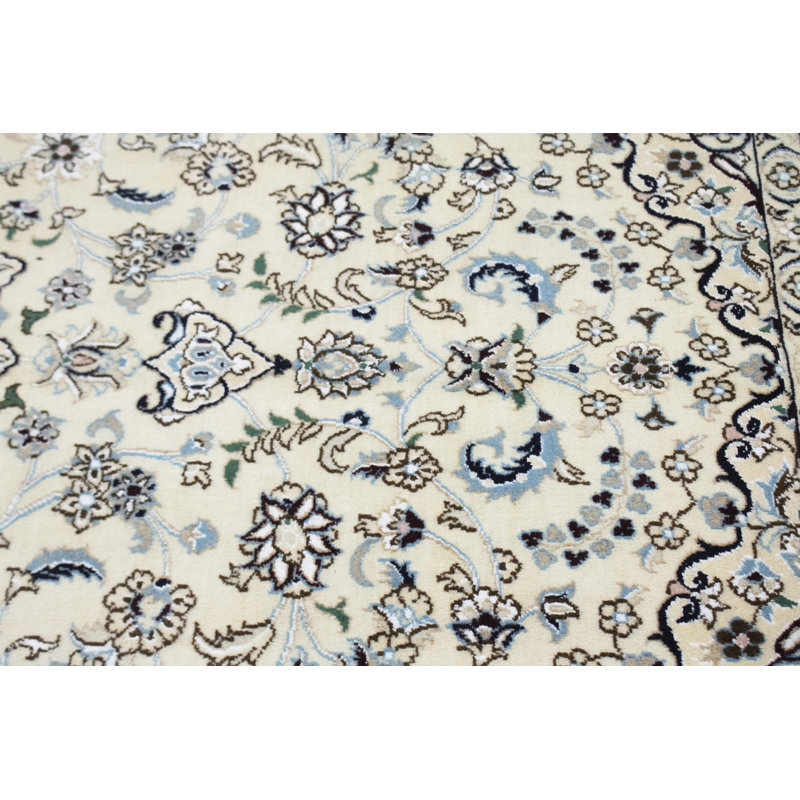 One-of-a-Kind 8'5 X 5'1 10-15 Years Old Area Rug in Cream