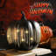 Ornement en forme de citrouille d'Halloween en verre noir avec rayures dorées brillantes et lumières DEL intégrées pour Spooky - décor chic