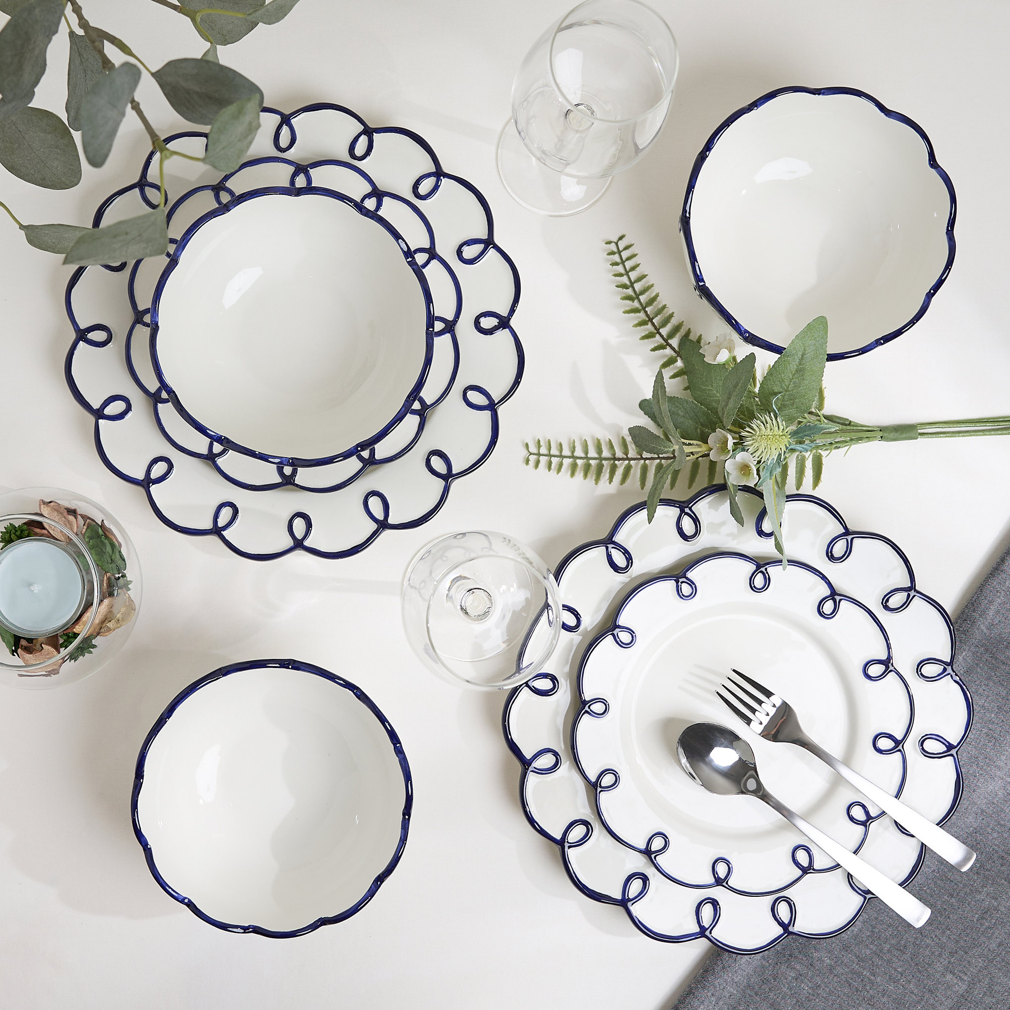 Sango 12-Piece Dolomite Dinnerware Set for 4- Glossy Plates & Bowls with  Scalloped Rims, Dishwasher & Microwave Safe, Premium Holiday Sets, Splash of Cheers