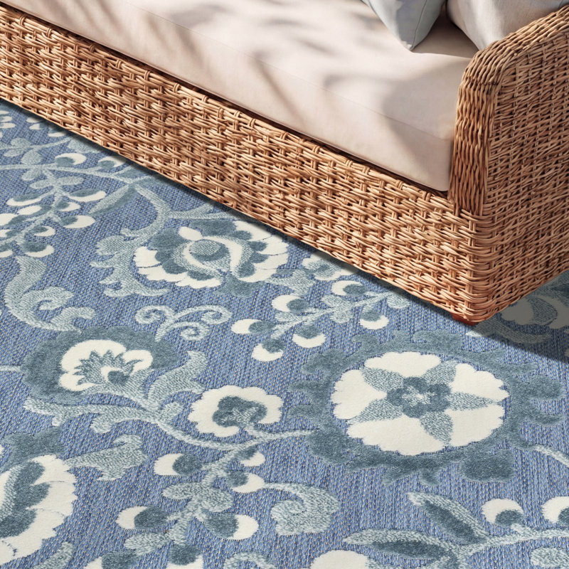 Gregori Floral Farmhouse Area Rug, Rectangle 2'8" x 4'