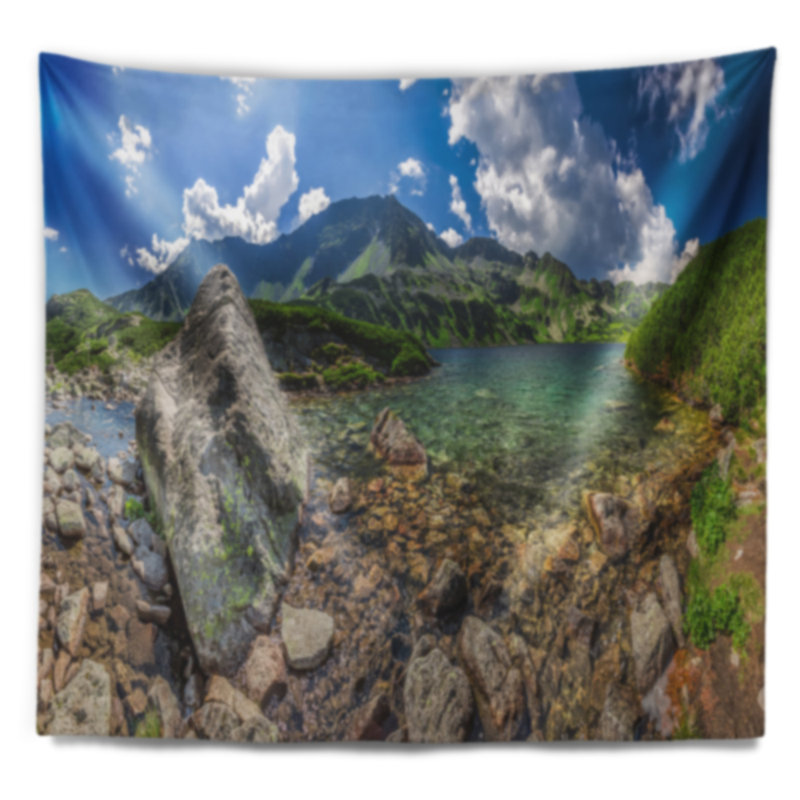 Étang incroyable dans la tapisserie des montagnes tatra Seashore, H 32 po x l 39 po