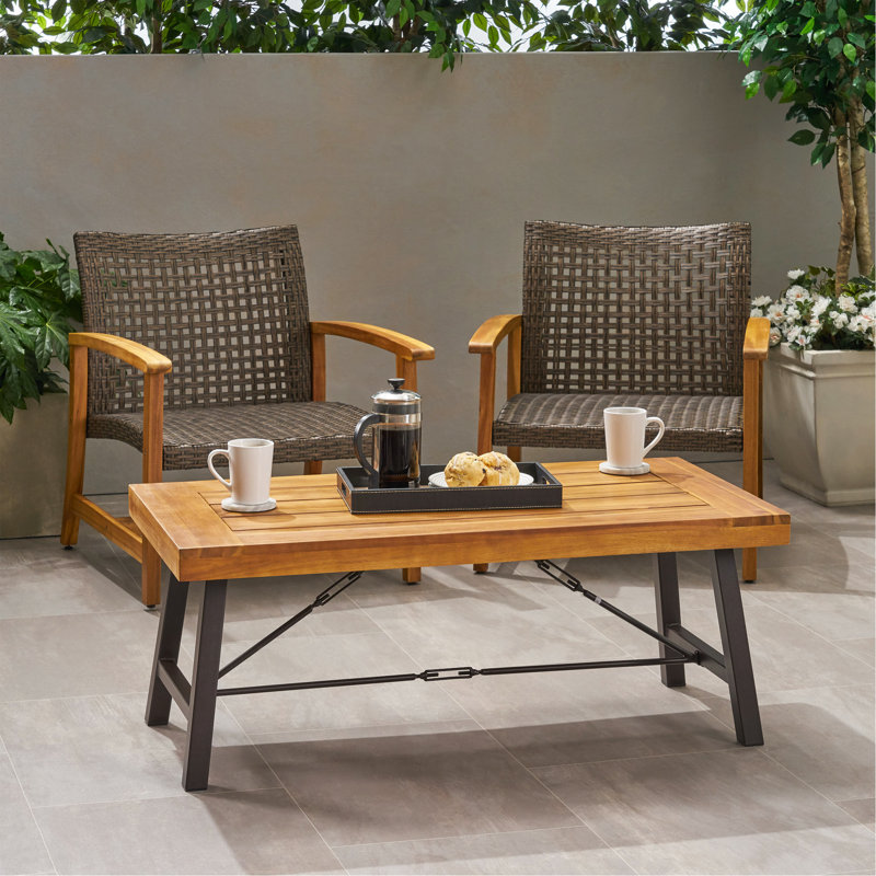 Table basse d'extérieur en bois d'acacia