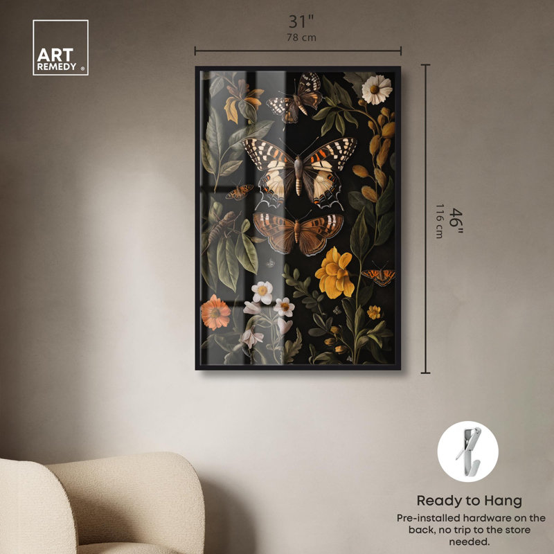 «Winged visiteurs I», reproduction botanique par Art Remedy, H 46 po x l 31 po, Noir