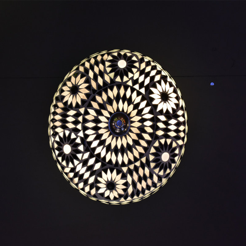 Chewelah Glass Flush Mount, Black/White