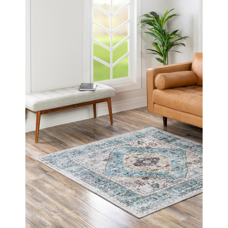 Oriello Oriental Indoor Rug, Square 7'10"