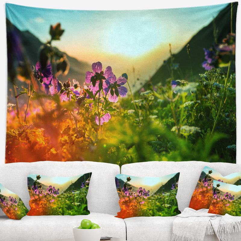 Tapisserie de vue pré multicolores floral, H 32 po x l 39 po
