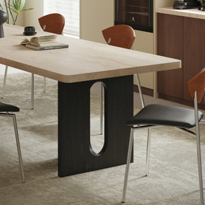 Britany, 29.5"H x 55.1"L x 31.4"W