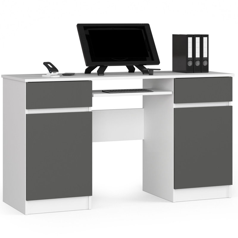 Sidsel Desk