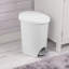 Corbeille pour déchets 2,6 gallons avec couvercle et base Sterilite 10818002 Ultra StepOn