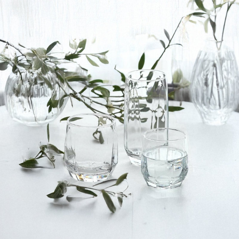 Ensemble de 18 verres élégants, 100% verre | Comprend 6 x 7,9 x 3,1 po (215 ml), 6 x 7,9 x 3,5 po (310 ml), 6 x 6,1 x 5,6 po (385 ml) | Va au lave-vaisselle, parfait pour les réceptions et l'utilisation quotidienne | Design élégant et transparent pour toute table