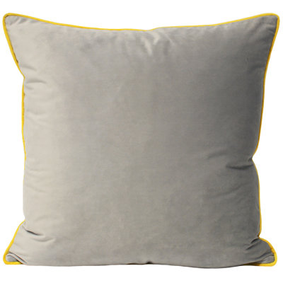 Oliver Square Throw