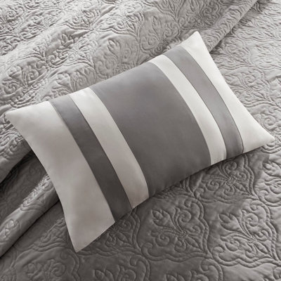 7 Piece Quilt Set With Euro Shams And Throw Pillows
