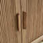 Meuble-lavabo en bois massif avec comptoir en marbre d'ingénierie blanc, finition café clair autoportant pour les maisons modernes