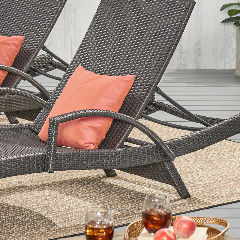 Chaise longue d'extérieur réglable en osier (ensemble de 2)
