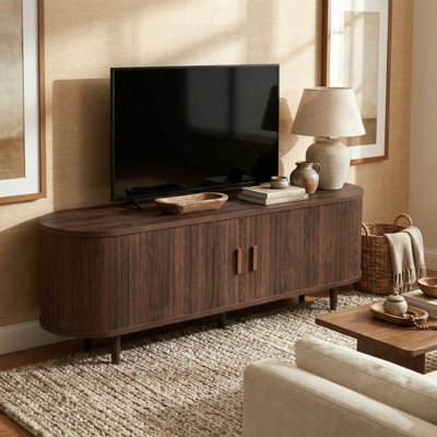 Meuble télé 58 po Mid-Century moderne avec portes coulissantes et concentrateur électrique, console multimédia pour téléviseur de 65 po ou moins, noyer