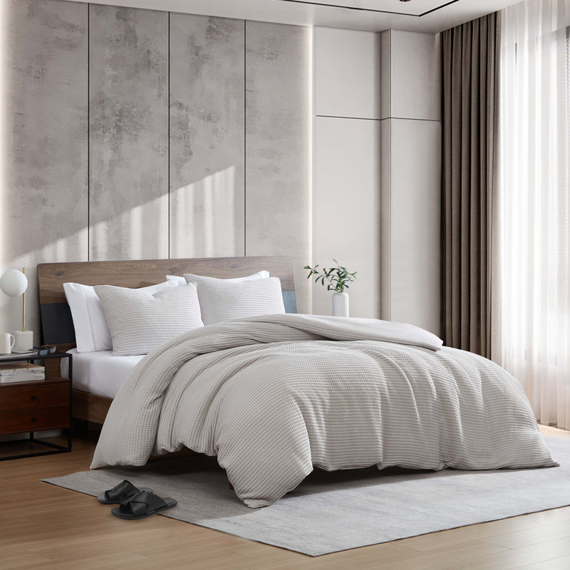Kenneth Cole Solid Waffle Reversible Comforter Set, Gray, Queen Comforter + 2 Standard Shams