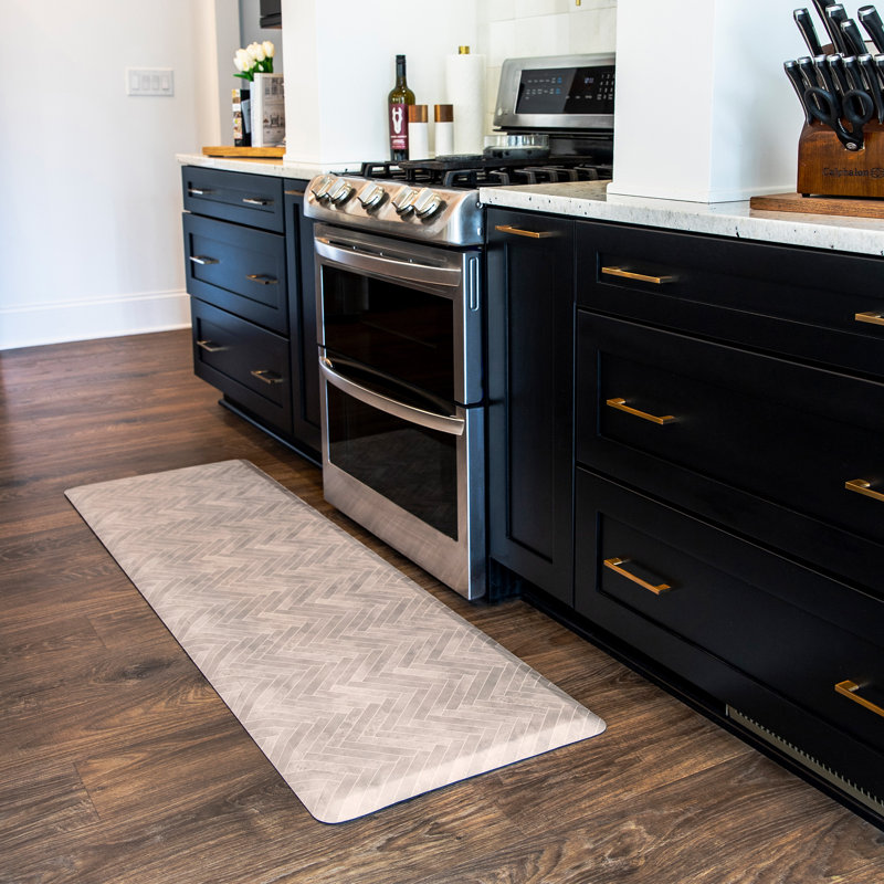 Happy Feet Herringbone Anti-Fatigue Non-Skid Kitchen Mat, Runner 1'10" x 6'