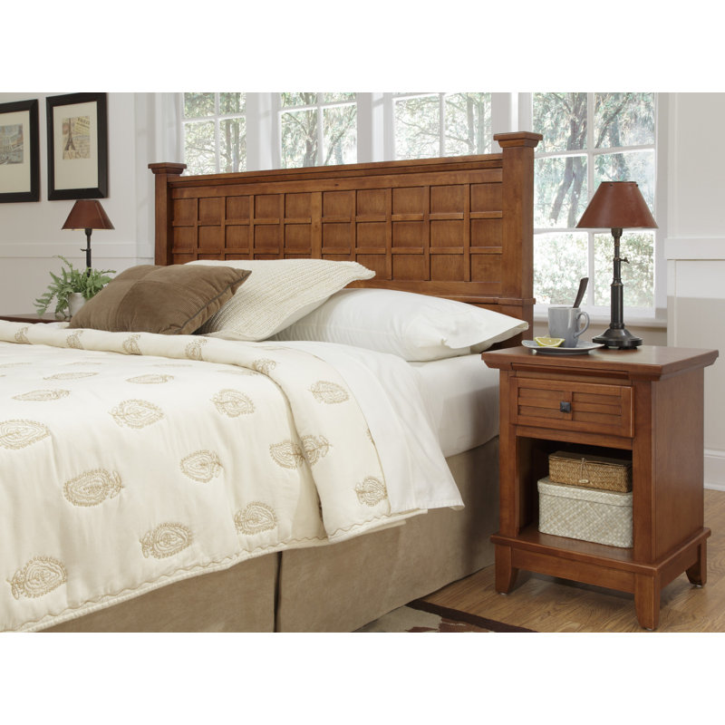 18'' W Nightstand, Warm Cottage Oak