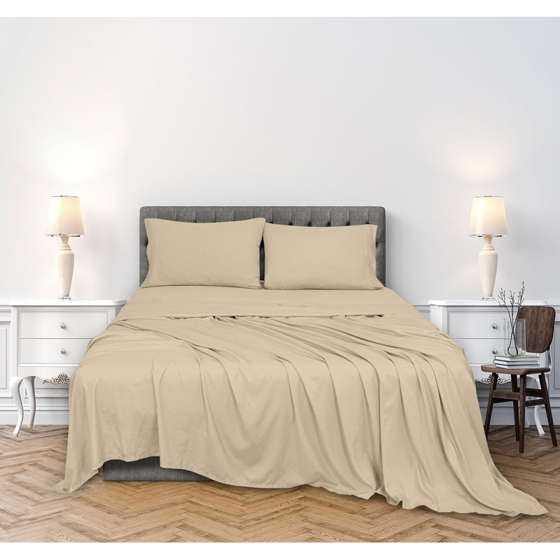 Royale Linens 300 Thread Count 100% Long Staple Combed Cotton Sheet Set - 4 Piece Bed Sheets - 1 Fitted, 1 Flat & 2 Pillow cases - Soft Cool & Crisp Sheet Set
