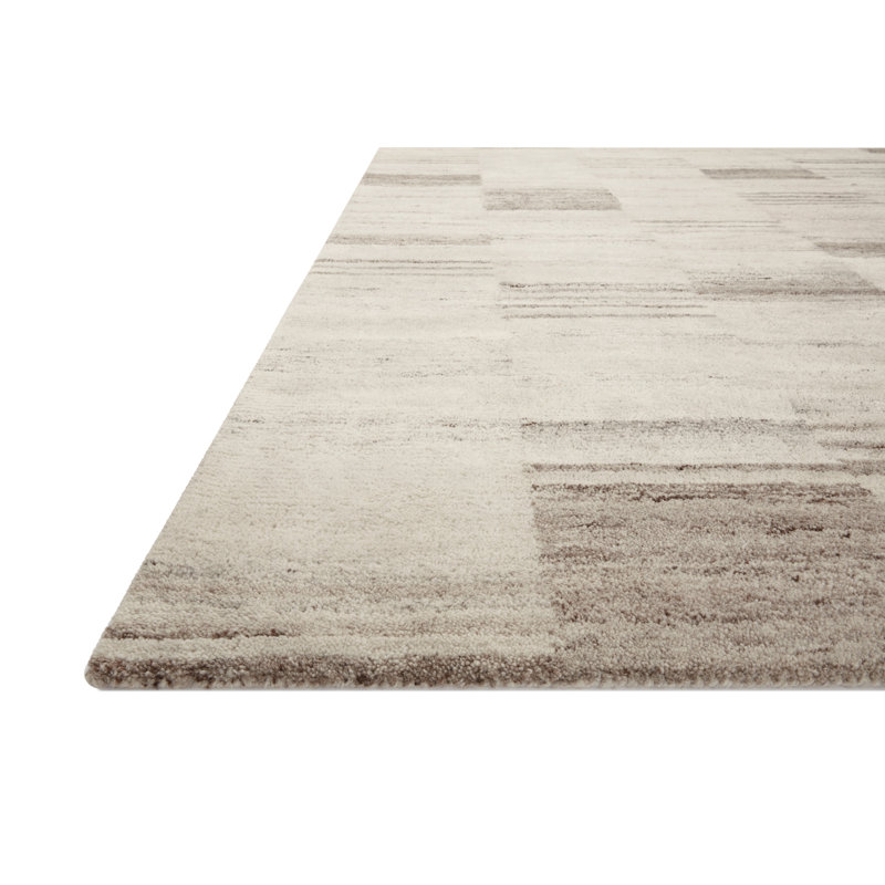 Ivory and Dove Hand-Tufted Wool 5' x 7' Area Rug